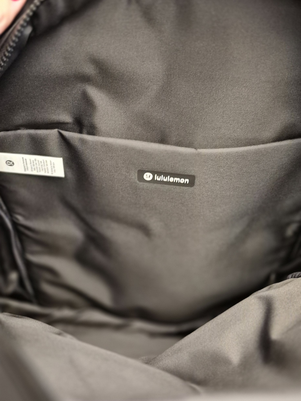 lululemon athletica Men’s Black Everyday Backpack - Picture 6 of 8